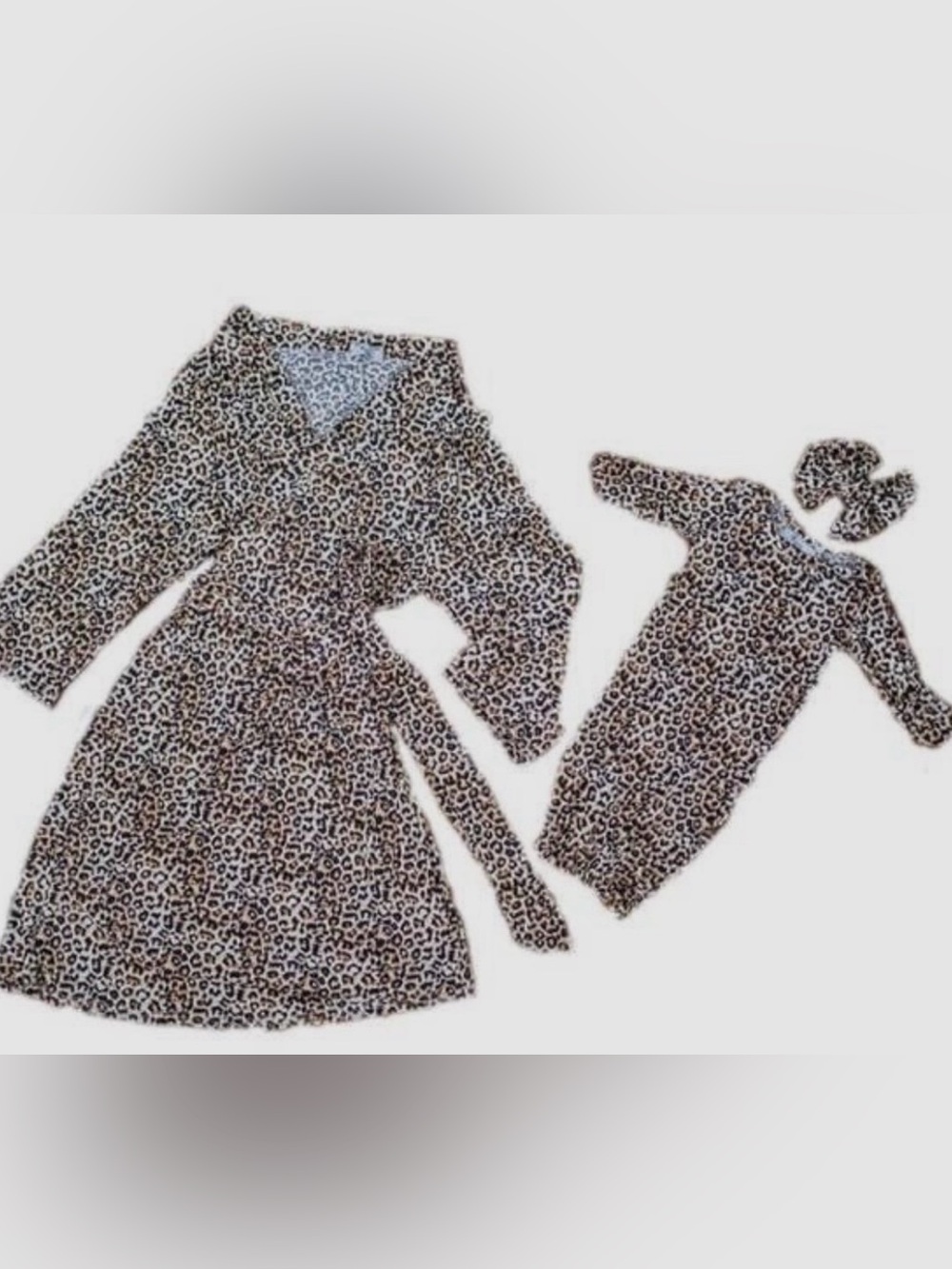 Queen Maddyn Mommy & Baby Leopard Print Matching Mom & Baby Robe Set